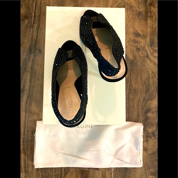 IMAGINE VINCE CAMUTO - RUBI SANDAL - Color: Black - Size: 6.5
